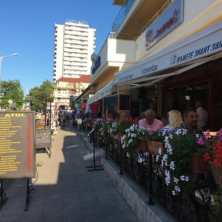 Hotel Atol Slăntjev Brjag Exteriör bild