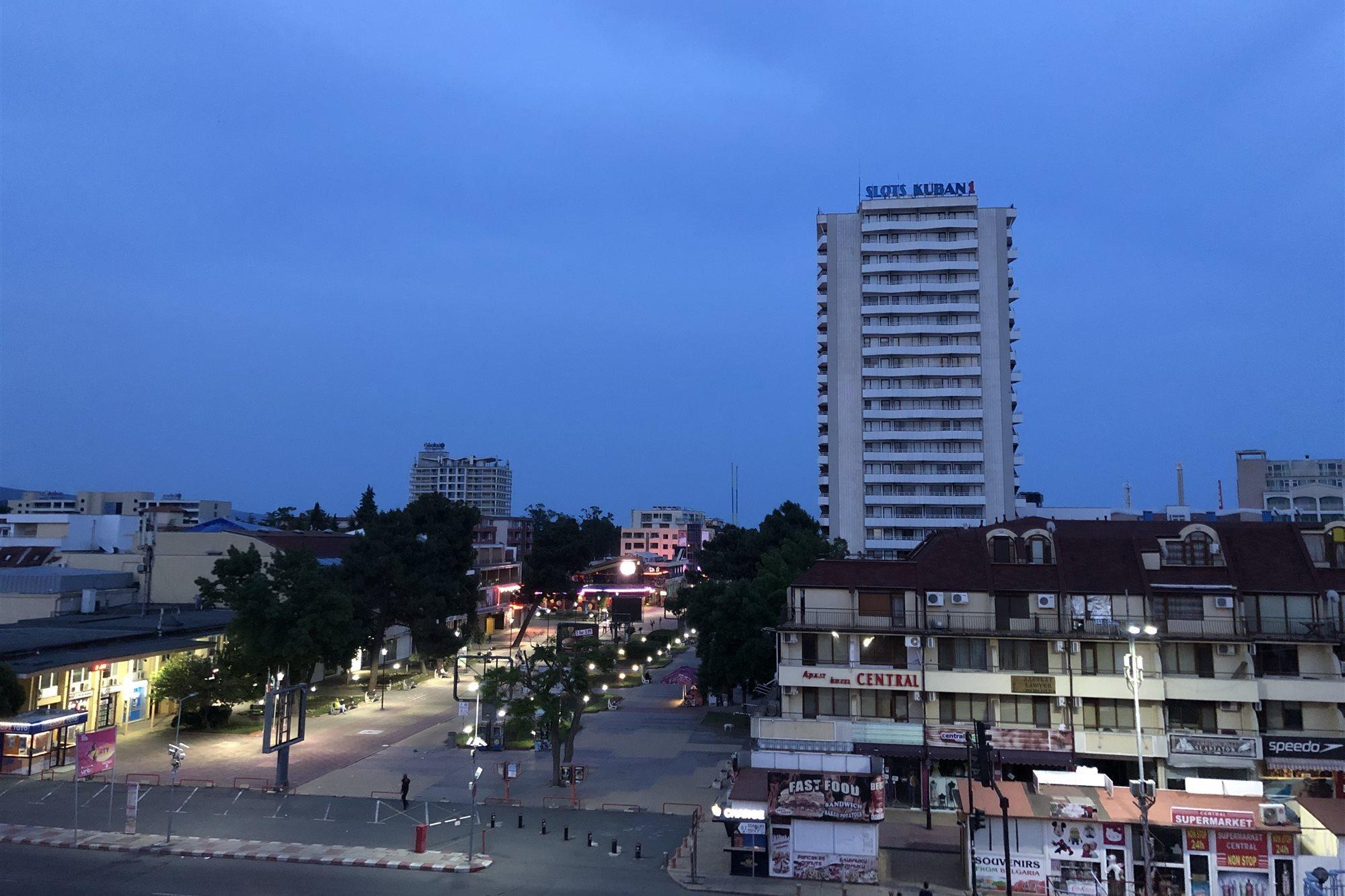 Hotel Atol Slăntjev Brjag Exteriör bild