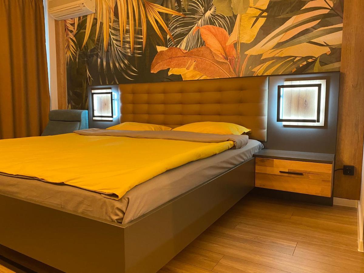 Hotel Atol Slăntjev Brjag Exteriör bild