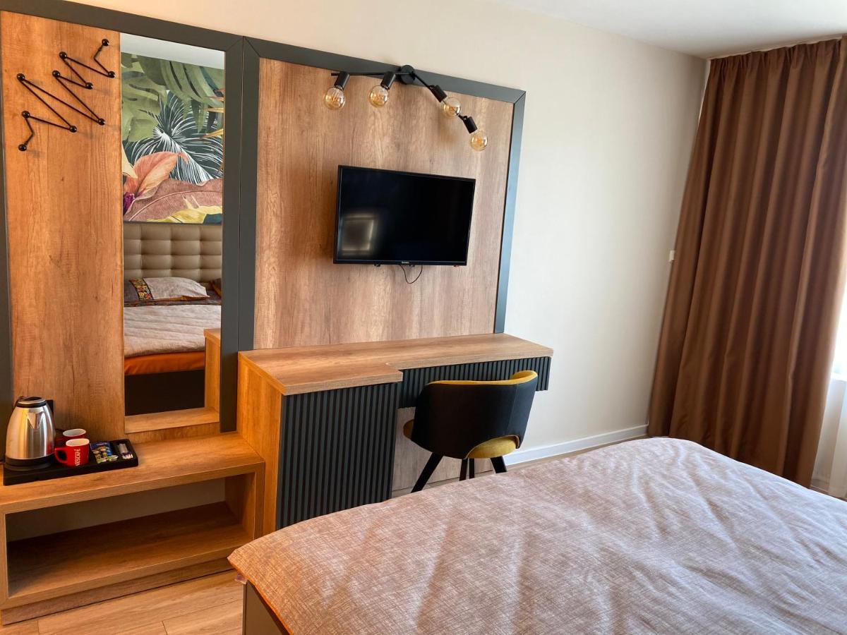 Hotel Atol Slăntjev Brjag Exteriör bild