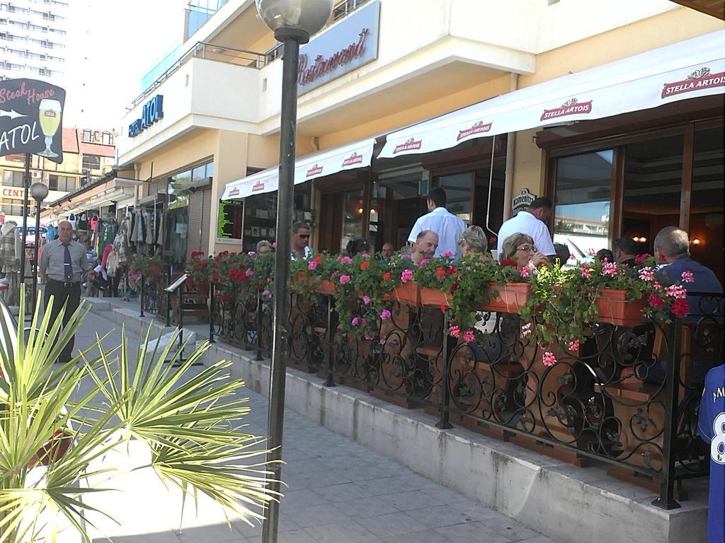 Hotel Atol Slăntjev Brjag Exteriör bild